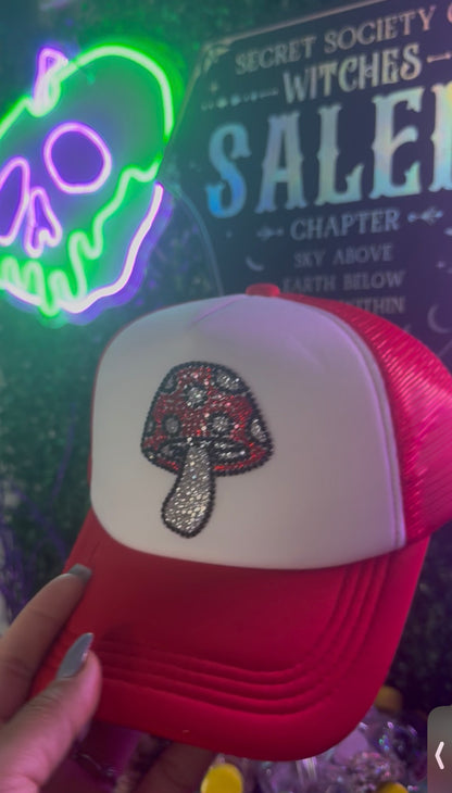 🍄 Shroom Sparkle Trucker