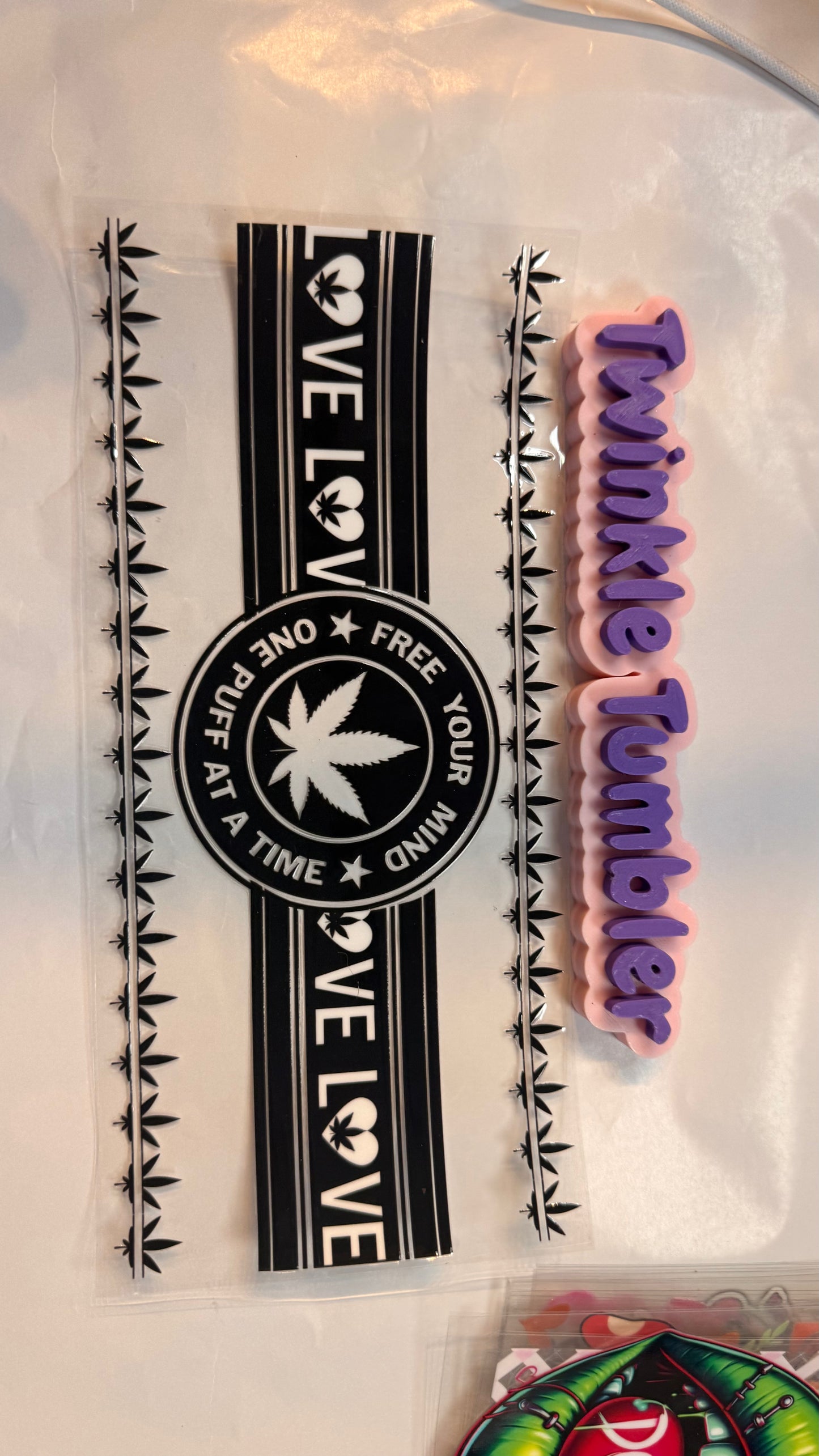 DECAL FOR MORE CUTE STUFF